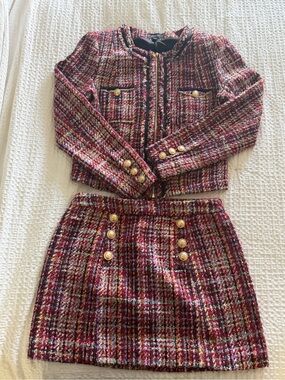 Guess Multicolor Tweed Jacket with Black Lining and skirt